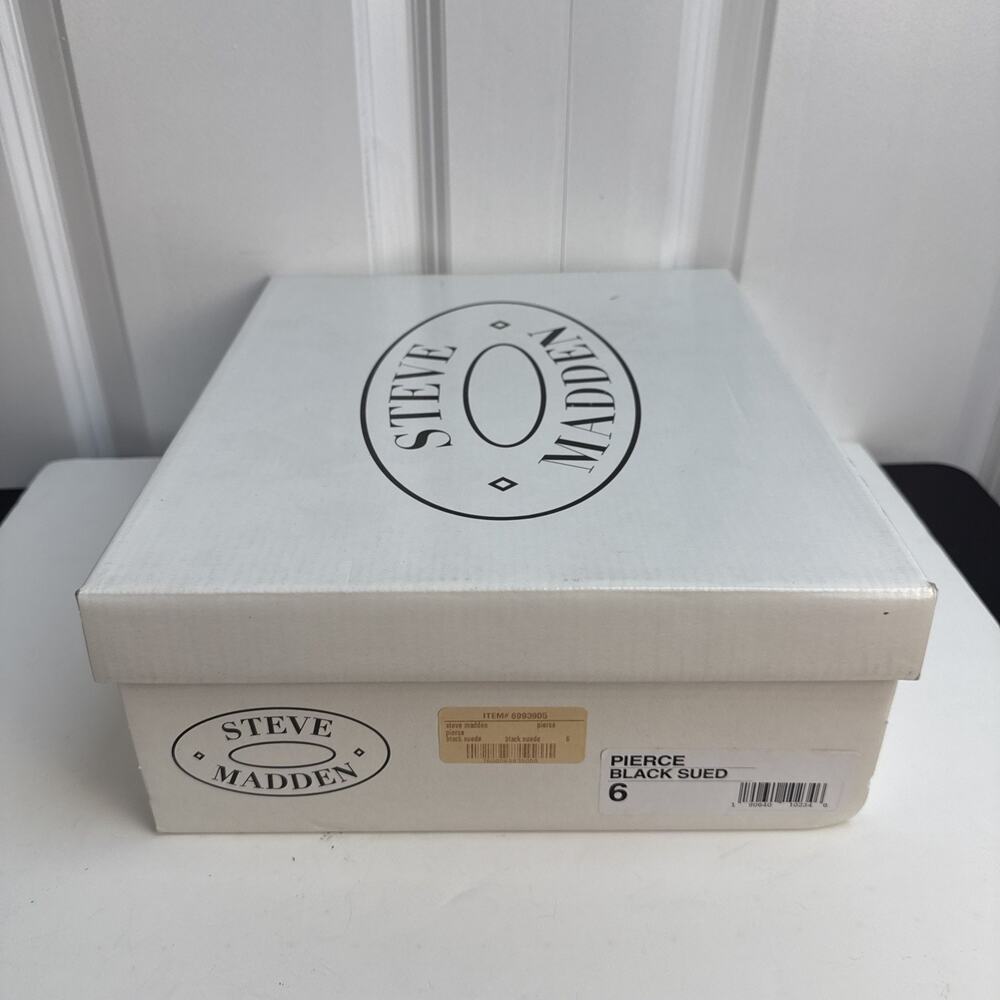 Steve Madden Women’s 6 Pierce Black Suede Ankle Zip Booties Almond Toe NWB - Picture 8 of 9